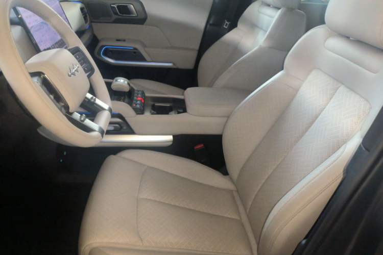 Used Formula Leopard Titanium 3 2025 501 km All-Wheel Drive Intelligent Driving Max Edition Left Front Seat