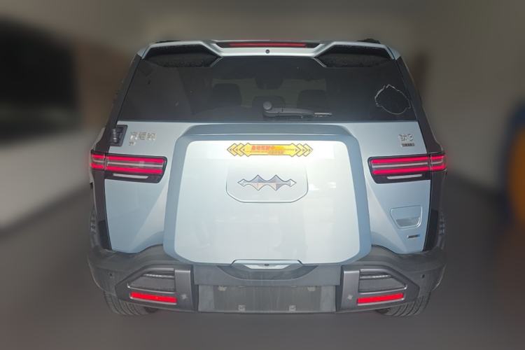 Used Formula Leopard Titanium 3 2025 501KM All-Wheel Drive Intelligent Driving Ultra Version Rear