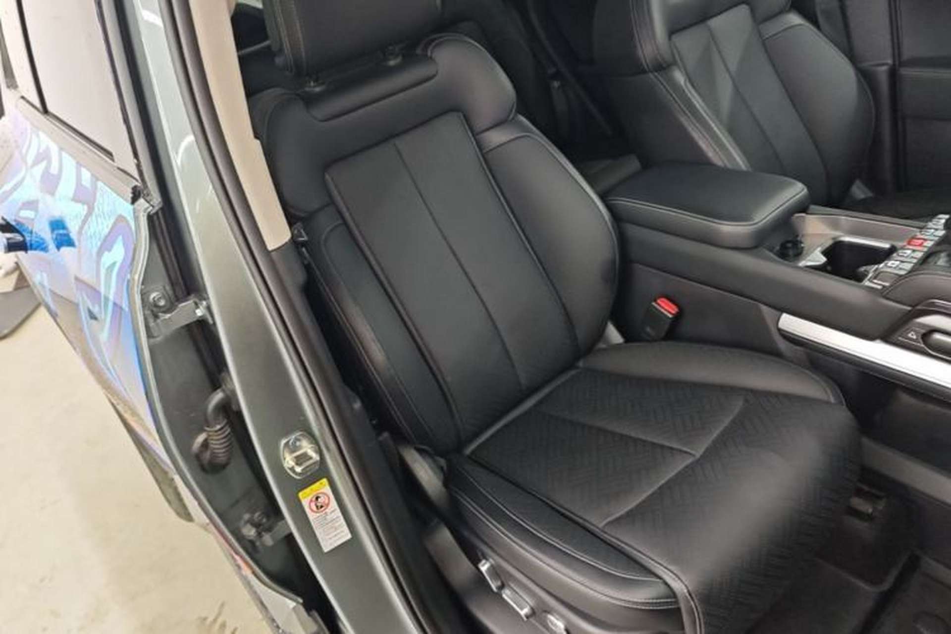 Used Formula Leopard Titanium 3 2025 501 km Four-Wheel Drive Drone Edition Right Front Seat