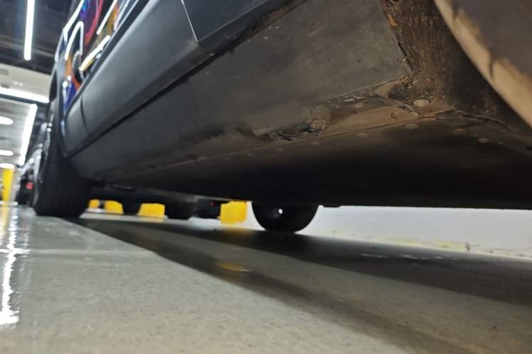Used Formula Leopard Titanium 3 2025 501 km Four-Wheel Drive Drone Edition Right Side Sill
