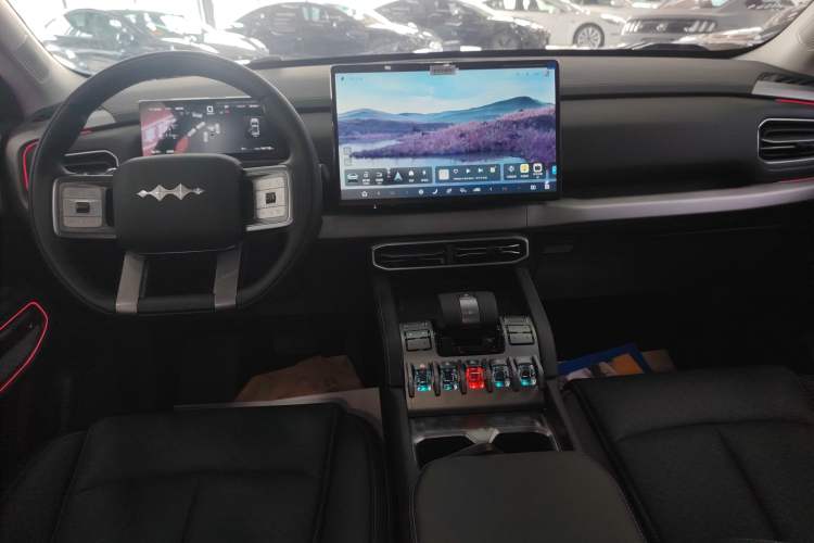 Used Formula Leopard Titanium 3 2025 501 km Range Rear-Wheel Drive Intelligent Driving Max Edition Audio And AC Panel