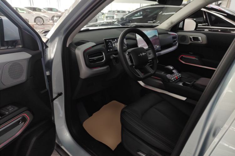 Used Formula Leopard Titanium 3 2025 501 km Range Rear-Wheel Drive Intelligent Driving Max Edition Driver Seat