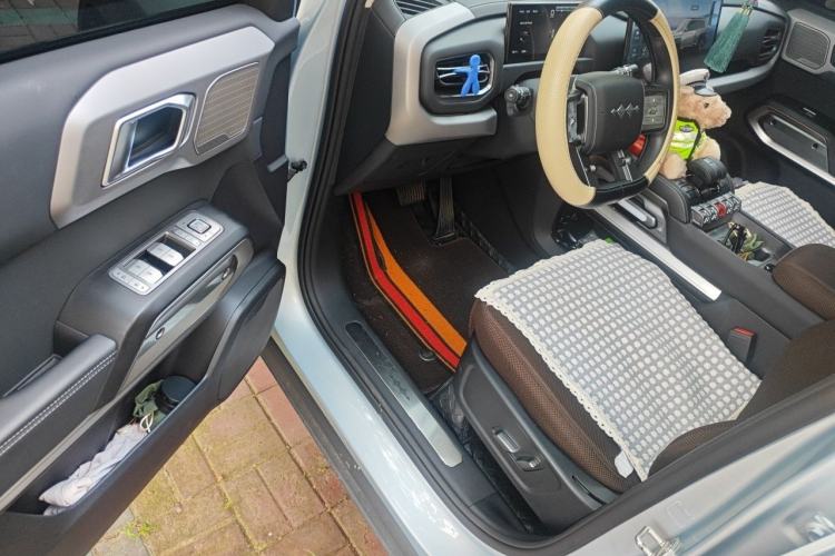 Used Formula Leopard Titanium 3 2025 501KM All-Wheel Drive Intelligent Driving Ultra Version Driver Seat