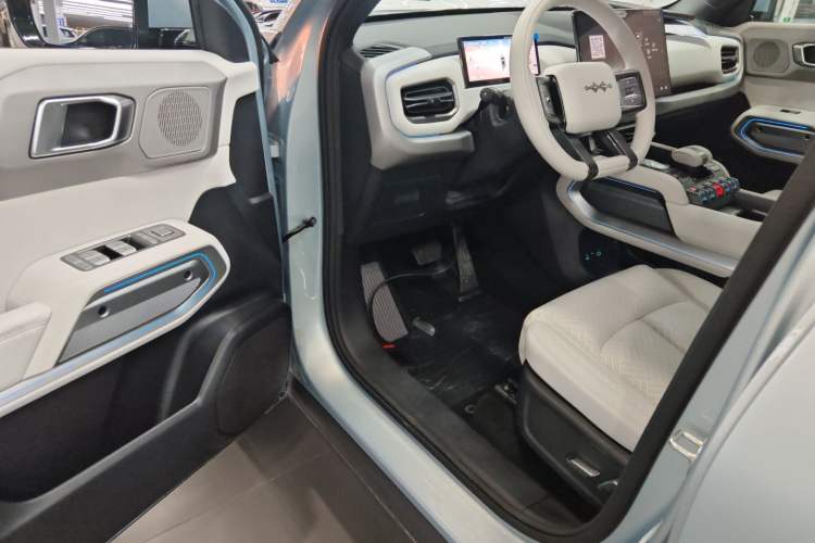 Used Formula Leopard Titanium 3 2025 501 km Range Rear-Wheel Drive Intelligent Driving Max Edition Driver Seat