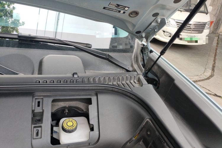 Used Formula Leopard Titanium 3 2025 501 km All-Wheel Drive Intelligent Driving Max Edition Engine Bay Left