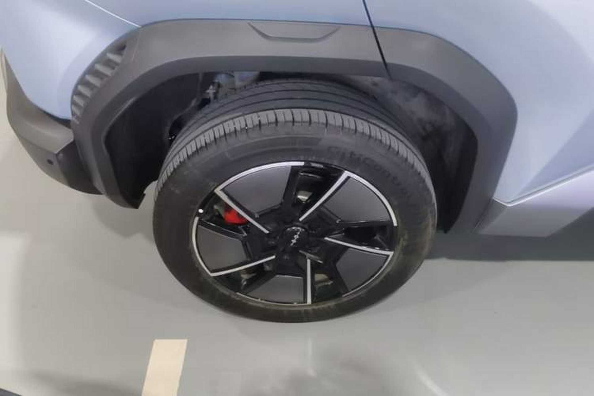 Used Formula Leopard Titanium 3 2025 501KM All-Wheel Drive Intelligent Driving Ultra Version Exterior 5