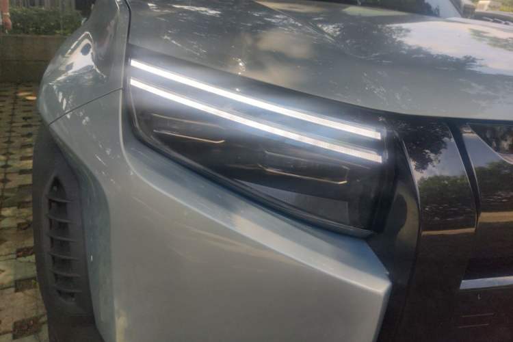 Used Formula Leopard Titanium 3 2025 501 km All-Wheel Drive Intelligent Driving Max Edition Exterior 6