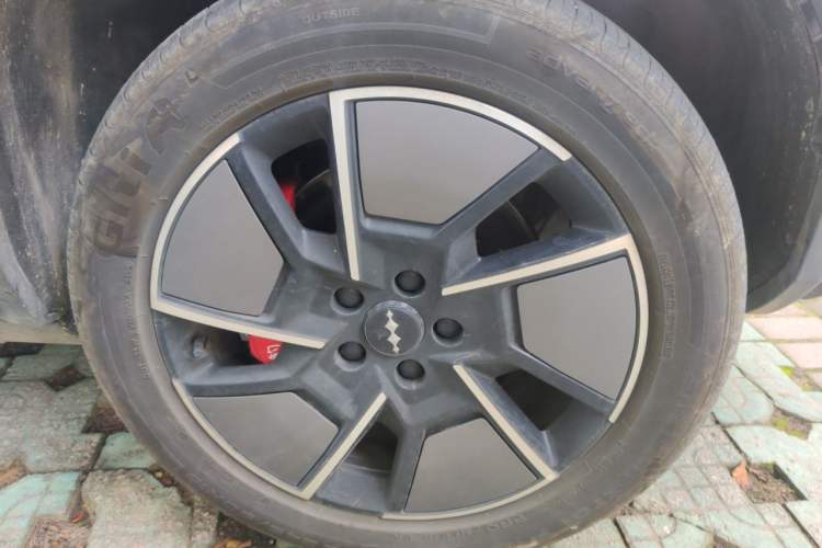 Used Formula Leopard Titanium 3 2025 501 km All-Wheel Drive Intelligent Driving Max Edition Exterior 7