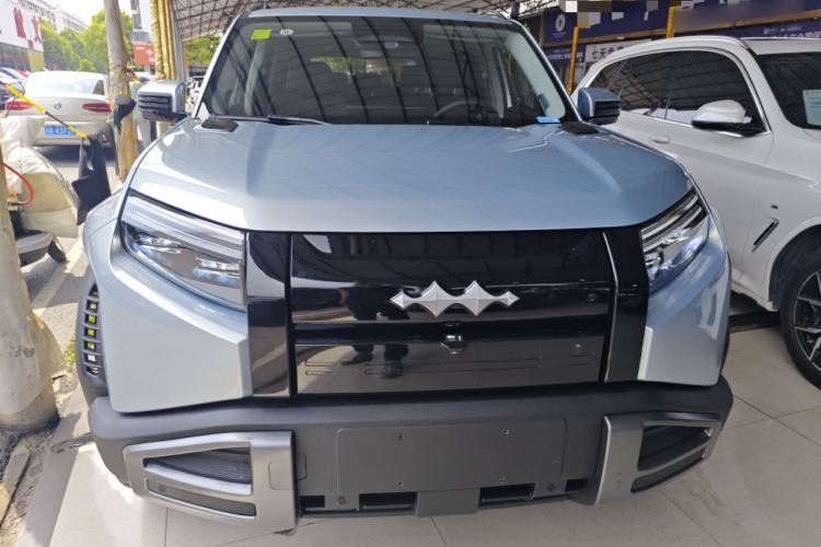 Used Formula Leopard Titanium 3 2025 501KM All-Wheel Drive Intelligent Driving Ultra Version Front