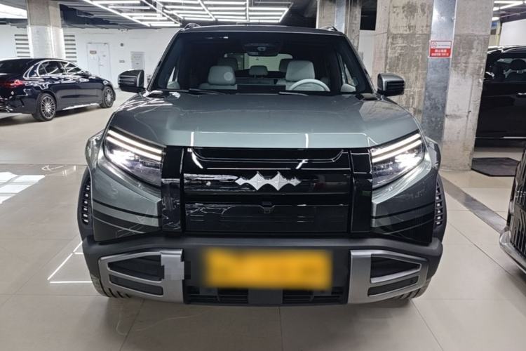 Used Formula Leopard Titanium 3 2025 501KM All-Wheel Drive Intelligent Driving Ultra Version Front