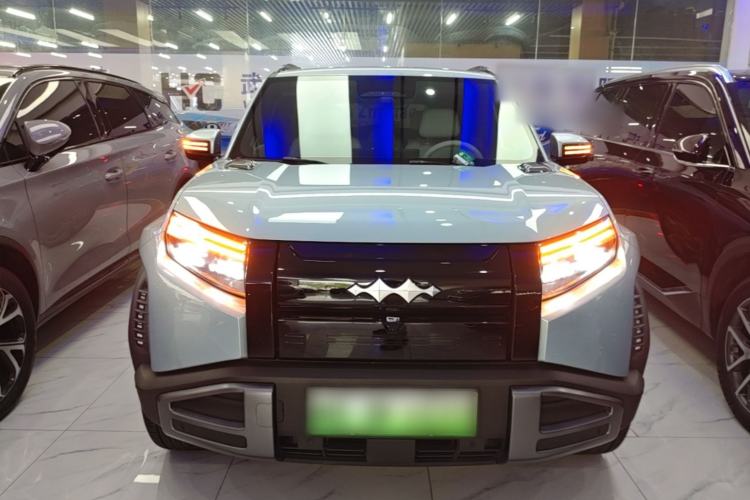 Used Formula Leopard Titanium 3 2025 501KM All-Wheel Drive Intelligent Driving Ultra Version Front