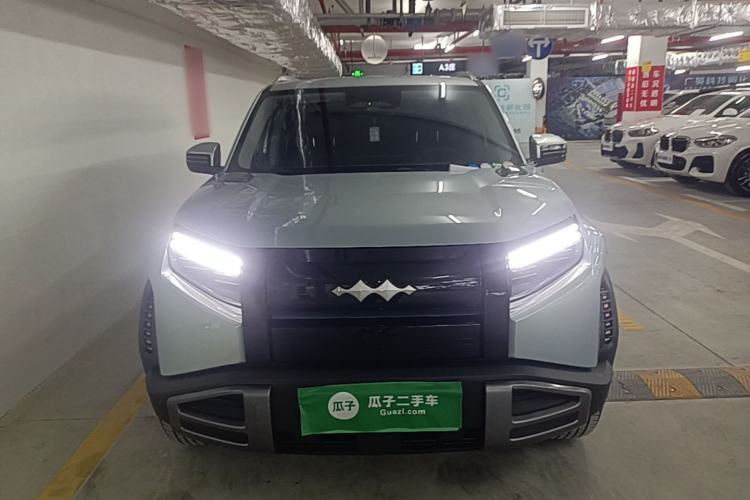 Used Formula Leopard Titanium 3 2025 501 km Range Rear-Wheel Drive Intelligent Driving Max Edition Front