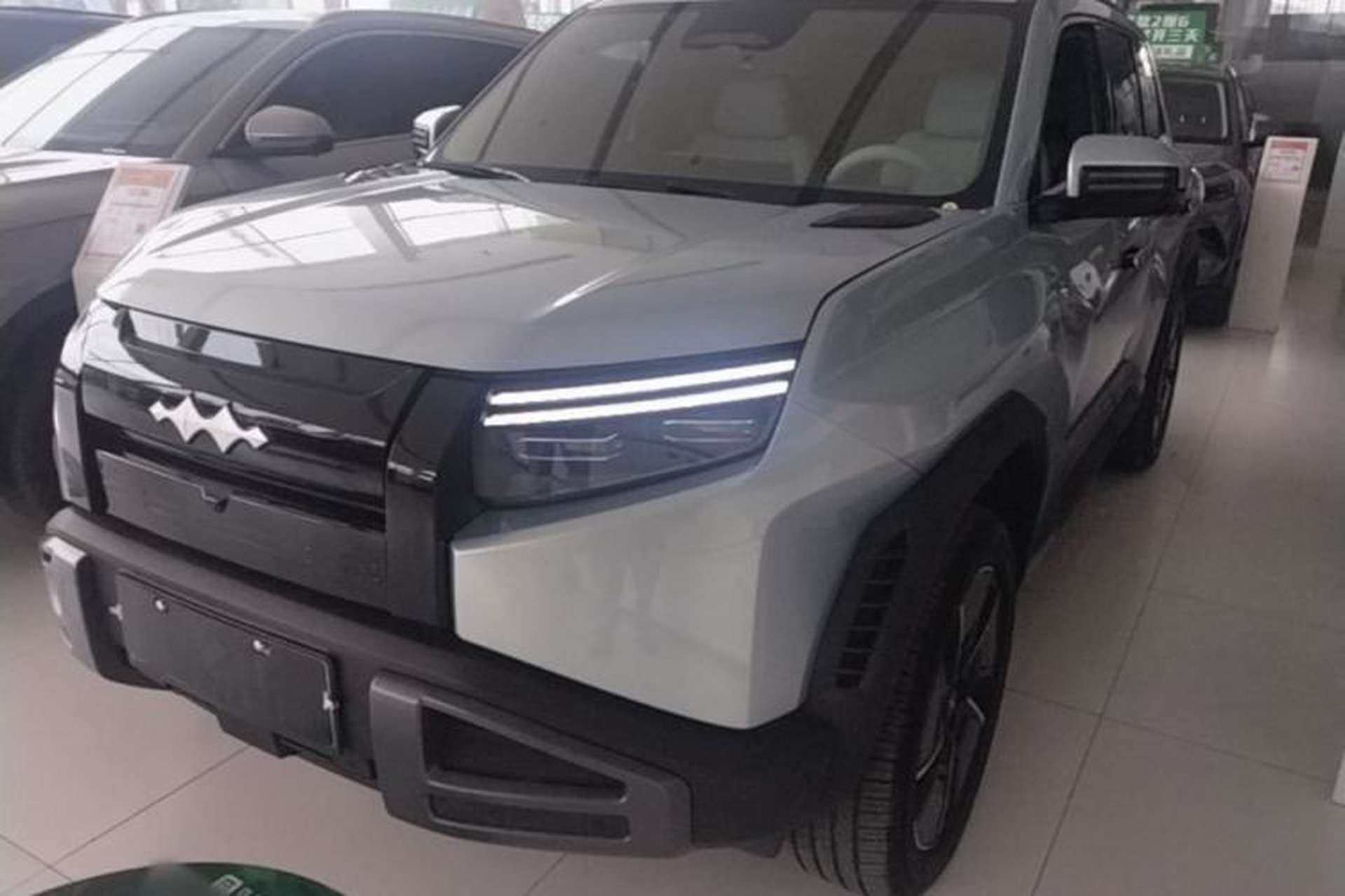 Used Formula Leopard Titanium 3 2025 501 km All-Wheel Drive Intelligent Driving Max Edition Front Left 45 Deg