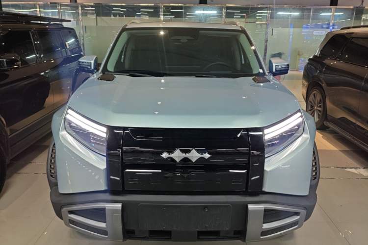 Used Formula Leopard Titanium 3 2025 501 km Range Rear-Wheel Drive Intelligent Driving Max Edition Front
