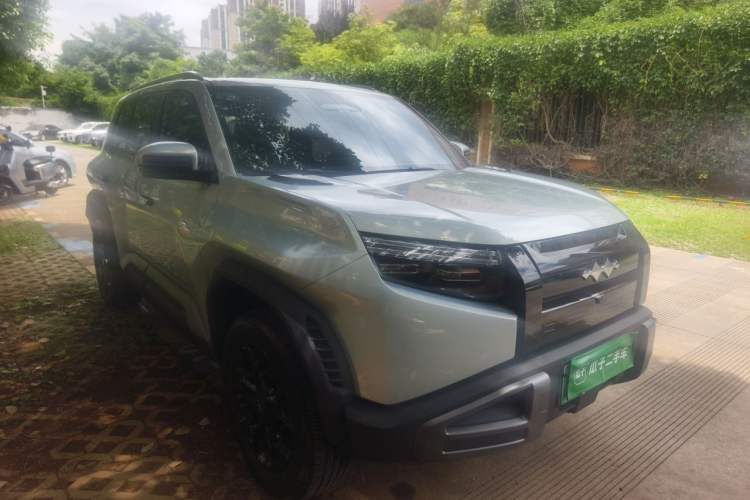 Used Formula Leopard Titanium 3 2025 501 km Range Rear-Wheel Drive Intelligent Driving Max Edition Front Right 45 Deg