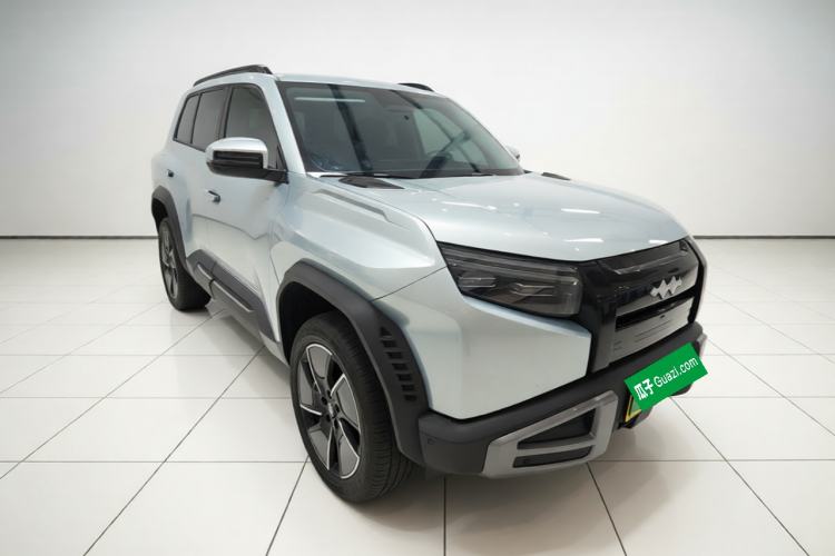 Used Formula Leopard Titanium 3 2025 501KM All-Wheel Drive Intelligent Driving Ultra Version Front Right 45 Deg