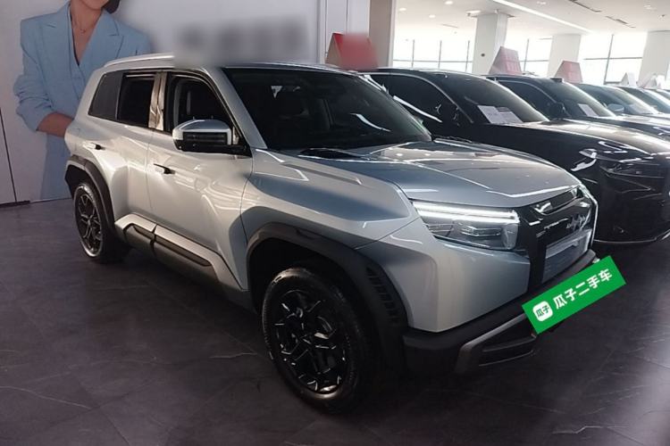 Used Formula Leopard Titanium 3 2025 501 km Range Rear-Wheel Drive Intelligent Driving Max Edition Front Right 45 Deg