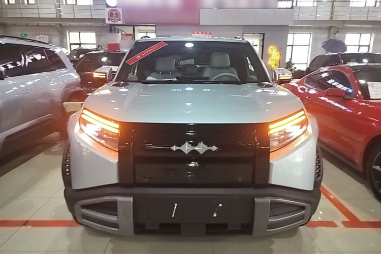 Used Formula Leopard Titanium 3 2025 501KM All-Wheel Drive Intelligent Driving Ultra Version Front