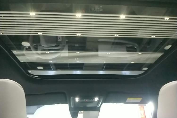Used Formula Leopard Titanium 3 2025 501 km Range Rear-Wheel Drive Intelligent Driving Max Edition Headliner