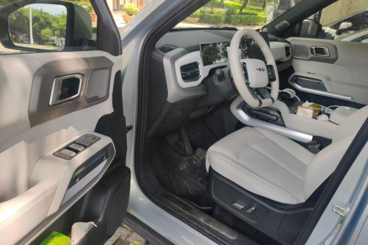Used Formula Leopard Titanium 3 2025 501 km All-Wheel Drive Intelligent Driving Max Edition Interior 3