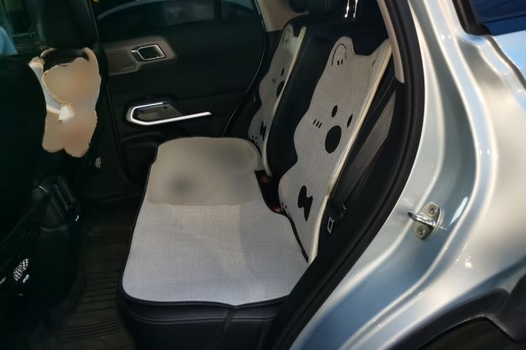 Used Formula Leopard Titanium 3 2025 501KM All-Wheel Drive Intelligent Driving Ultra Version Interior 4