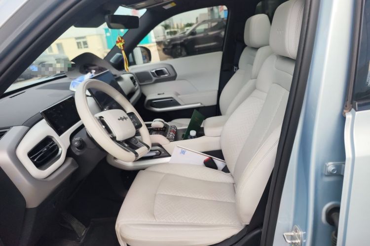 Used Formula Leopard Titanium 3 2025 501KM All-Wheel Drive Intelligent Driving Ultra Version Left Front Seat