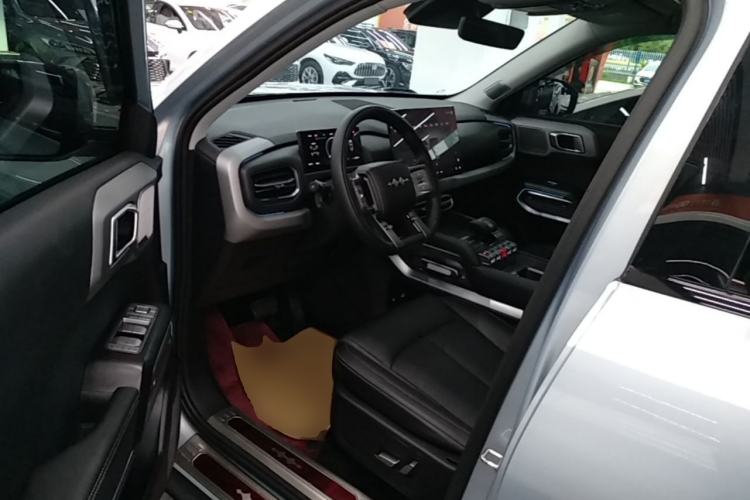 Used Formula Leopard Titanium 3 2025 501KM All-Wheel Drive Intelligent Driving Ultra Version Left Front Seat