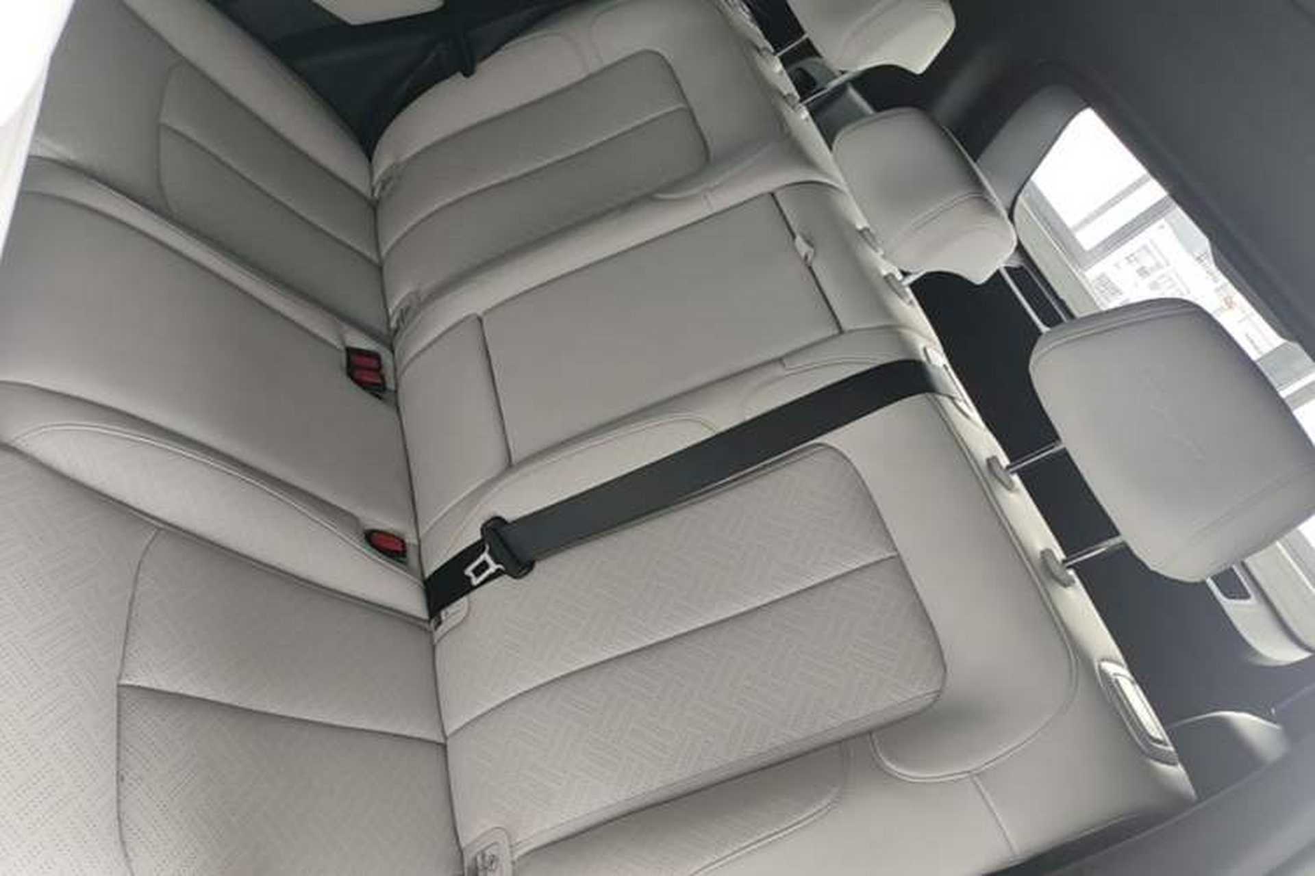 Used Formula Leopard Titanium 3 2025 Model 501KM Rear-Drive Ultra Version Left Rear Seat