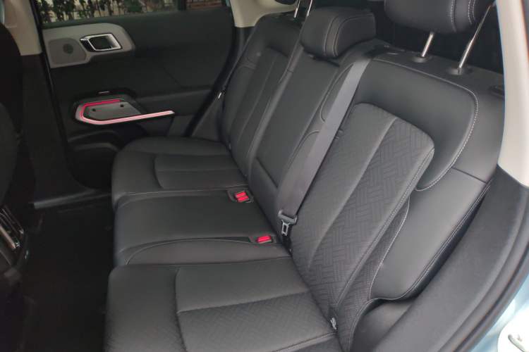 Used Formula Leopard Titanium 3 2025 501 km All-Wheel Drive Intelligent Driving Max Edition Left Rear Seat