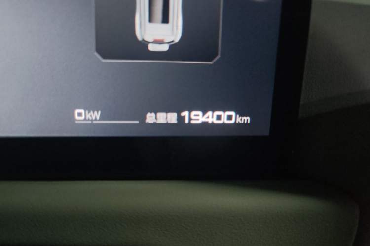 Used Formula Leopard Titanium 3 2025 501 km Range Rear-Wheel Drive Intelligent Driving Max Edition Odometer Close Up