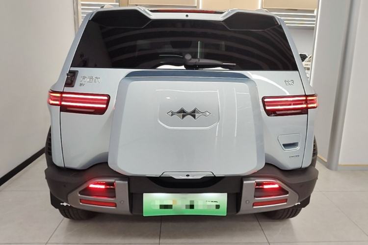 Used Formula Leopard Titanium 3 2025 501 km Range Rear-Wheel Drive Intelligent Driving Max Edition Rear