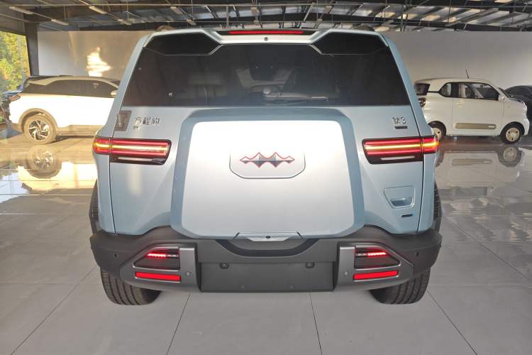 Used Formula Leopard Titanium 3 2025 501KM All-Wheel Drive Intelligent Driving Ultra Version Rear