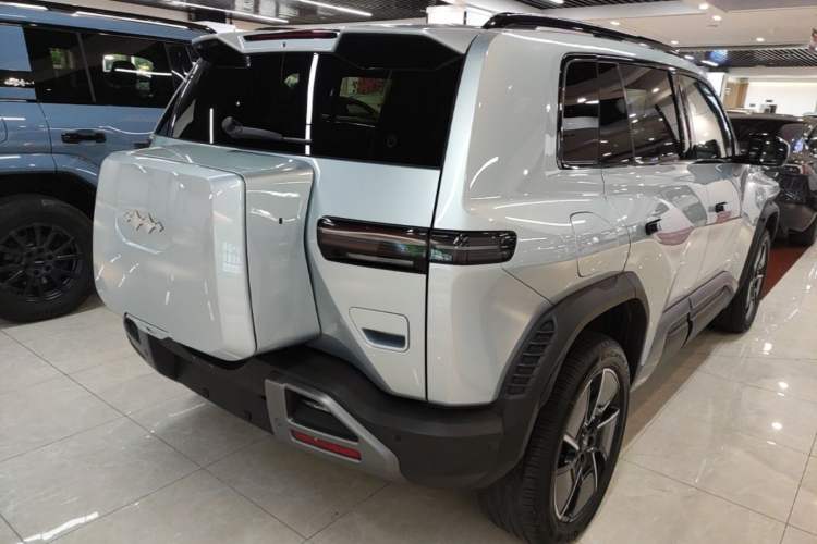 Used Formula Leopard Titanium 3 2025 501KM All-Wheel Drive Intelligent Driving Ultra Version Rear Right 45 Deg