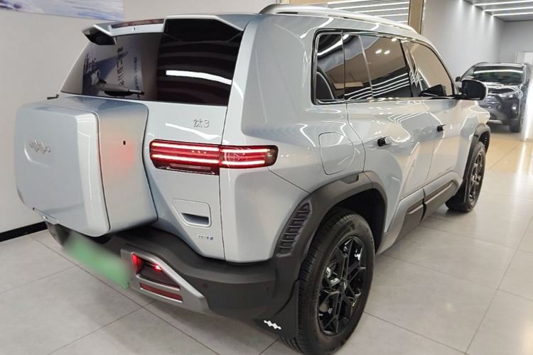 Used Formula Leopard Titanium 3 2025 501 km Range Rear-Wheel Drive Intelligent Driving Max Edition Rear Right 45 Deg