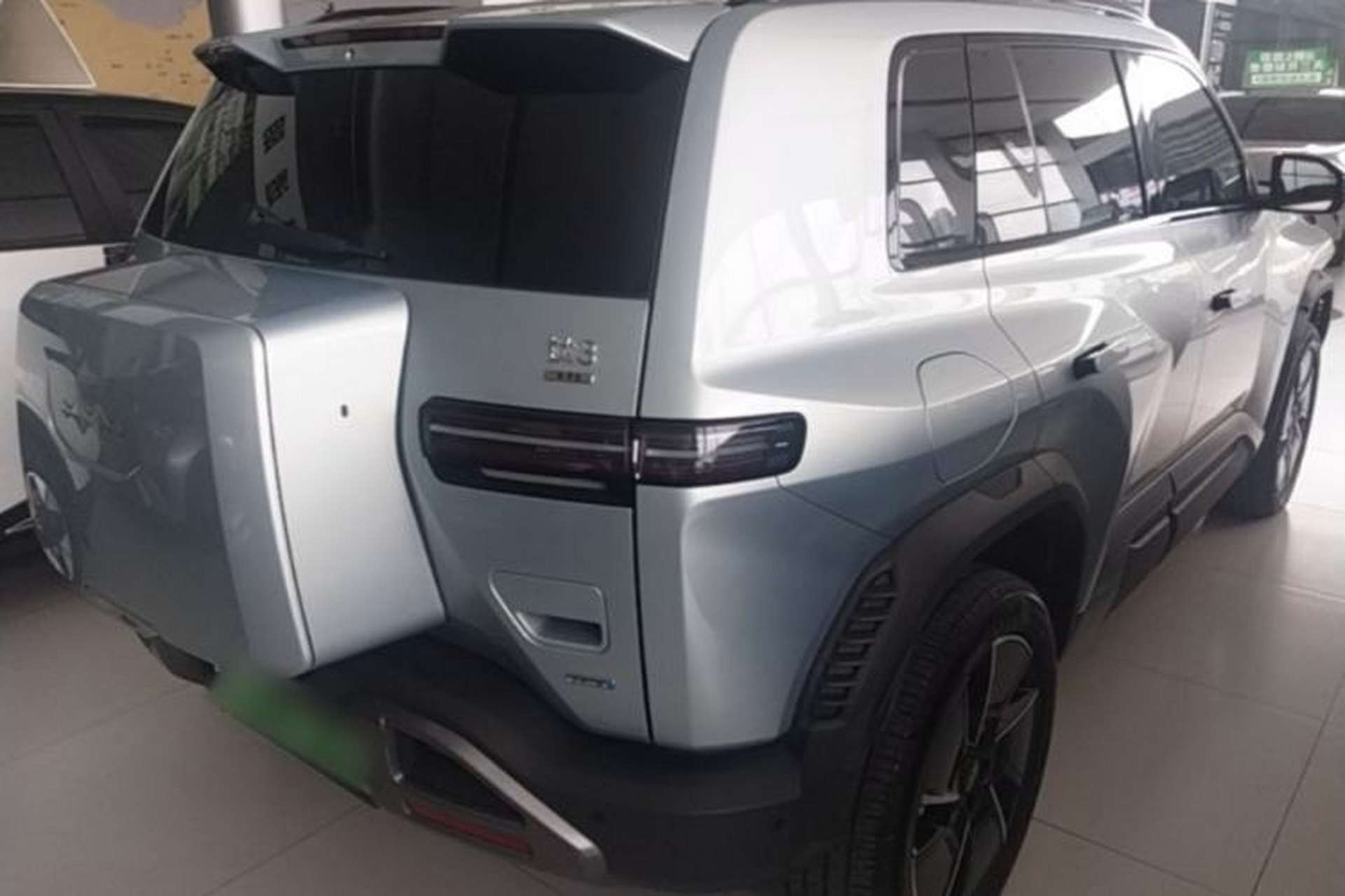 Used Formula Leopard Titanium 3 2025 501 km All-Wheel Drive Intelligent Driving Max Edition Rear Right 45 Deg