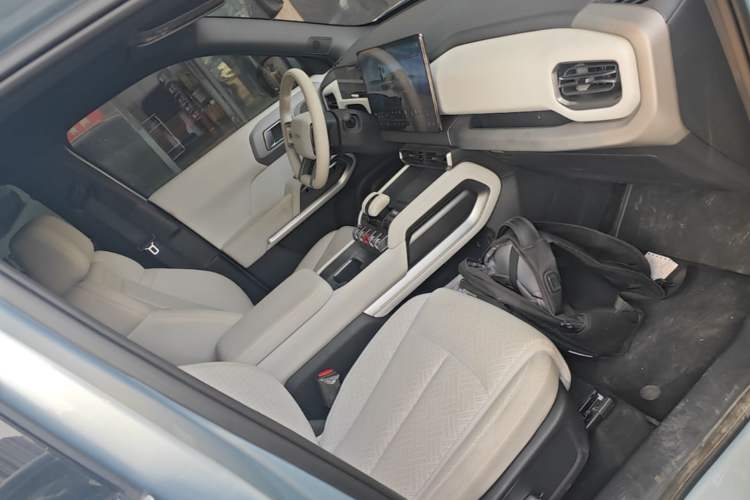 Used Formula Leopard Titanium 3 2025 501 km Range Rear-Wheel Drive Intelligent Driving Max Edition Right Front Seat