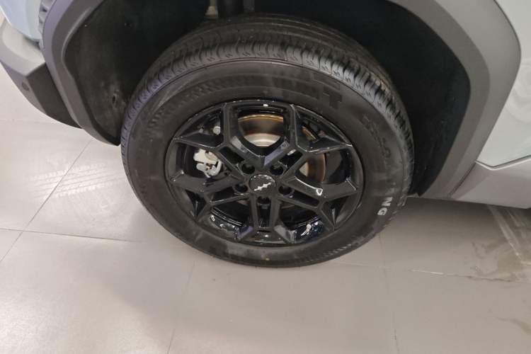 Used Formula Leopard Titanium 3 2025 501 km Range Rear-Wheel Drive Intelligent Driving Max Edition Right Rear Wheel Hub