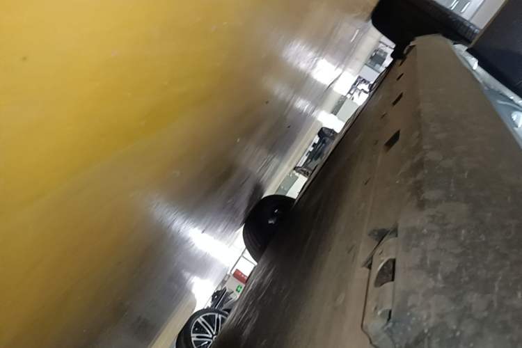 Used Formula Leopard Titanium 3 2025 501KM All-Wheel Drive Intelligent Driving Ultra Version Right Side Sill