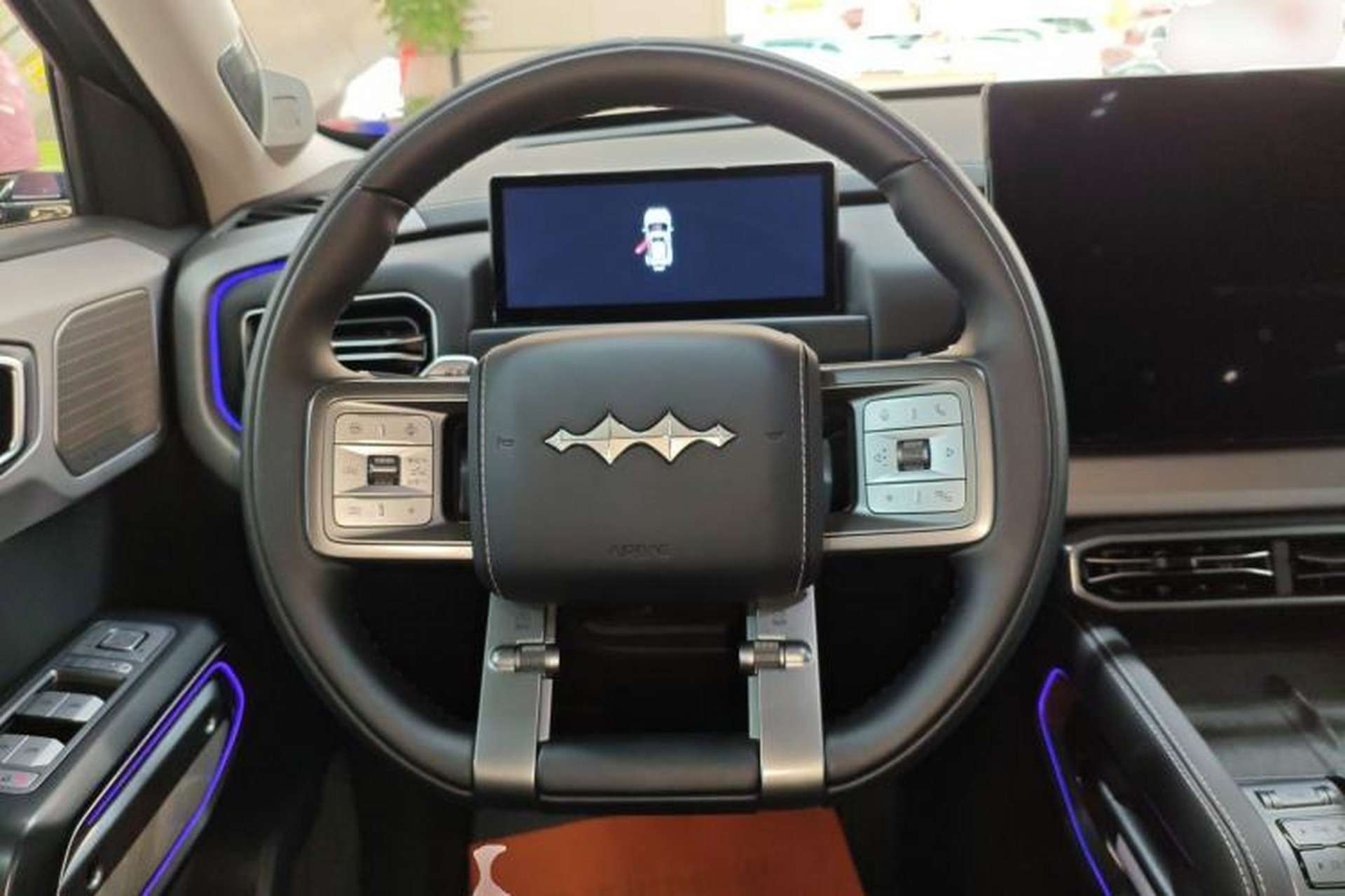 Used Formula Leopard Titanium 3 2025 501 km Four-Wheel Drive Drone Edition Steering Wheel