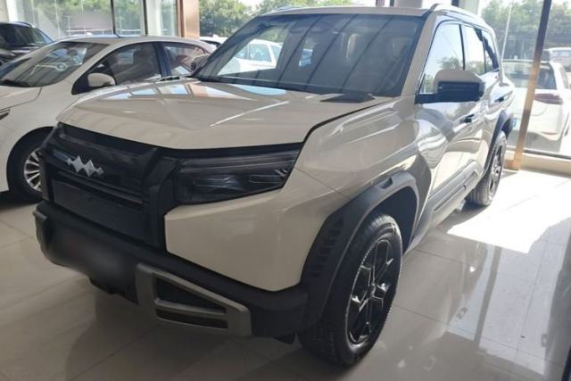 Used Formula Leopard Titanium 3 2025 501 km Range Rear-Wheel Drive Intelligent Driving Pro Version