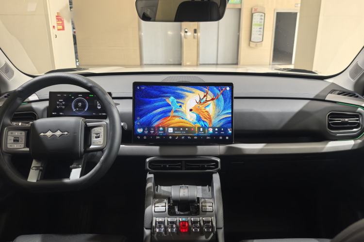 Used Formula Leopard Titanium 3 2025 501 km All-Wheel Drive Intelligent Driving Max Edition Audio And AC Panel