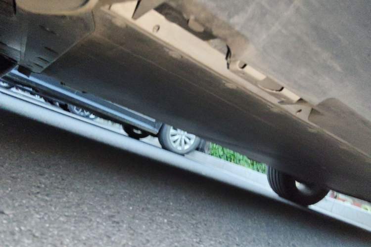 Used Formula Leopard Titanium 3 2025 501 km All-Wheel Drive Intelligent Driving Max Edition Chassis Rear Right