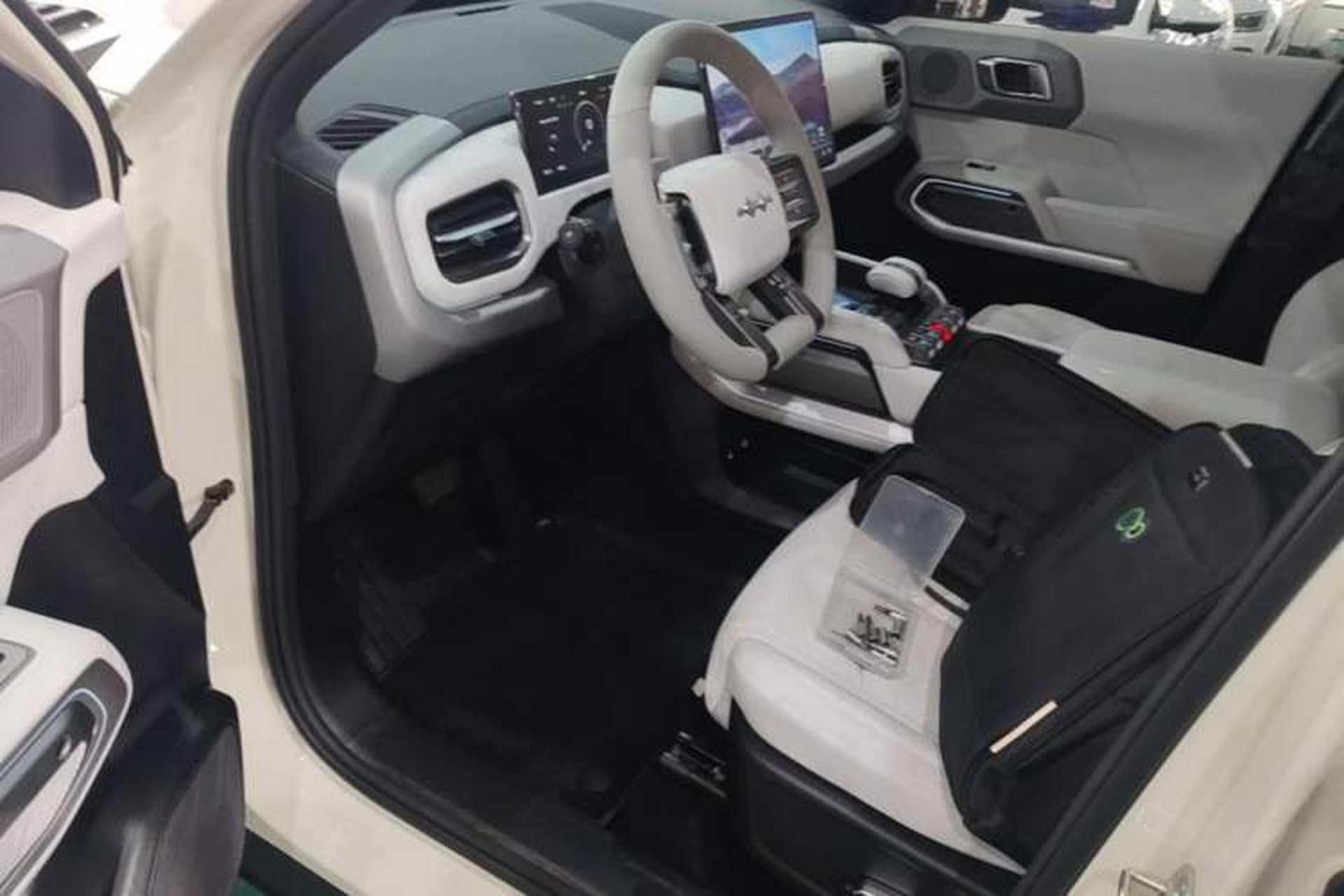 Used Formula Leopard Titanium 3 2025 501 km All-Wheel Drive Intelligent Driving Max Edition Driver Seat