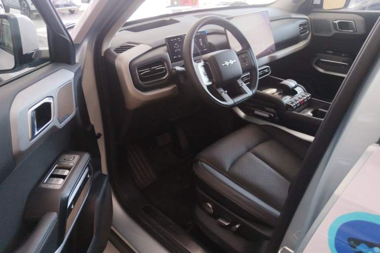 Used Formula Leopard Titanium 3 2025 501 km Four-Wheel Drive Drone Edition Driver Seat