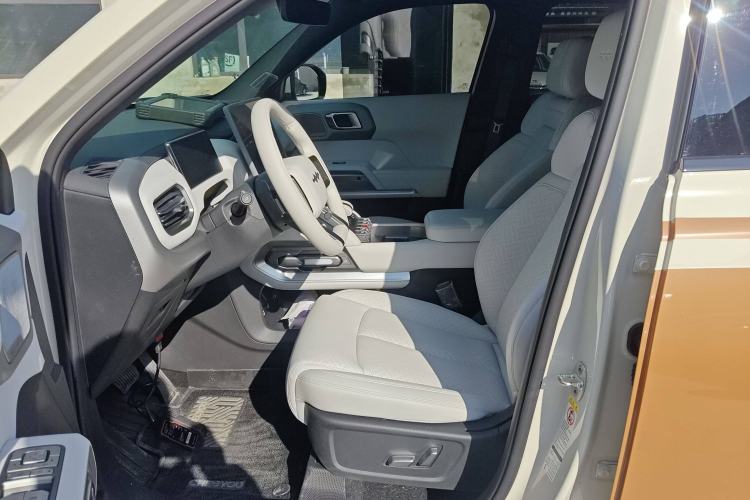Used Formula Leopard Titanium 3 2025 501KM All-Wheel Drive Intelligent Driving Ultra Version Driver Seat