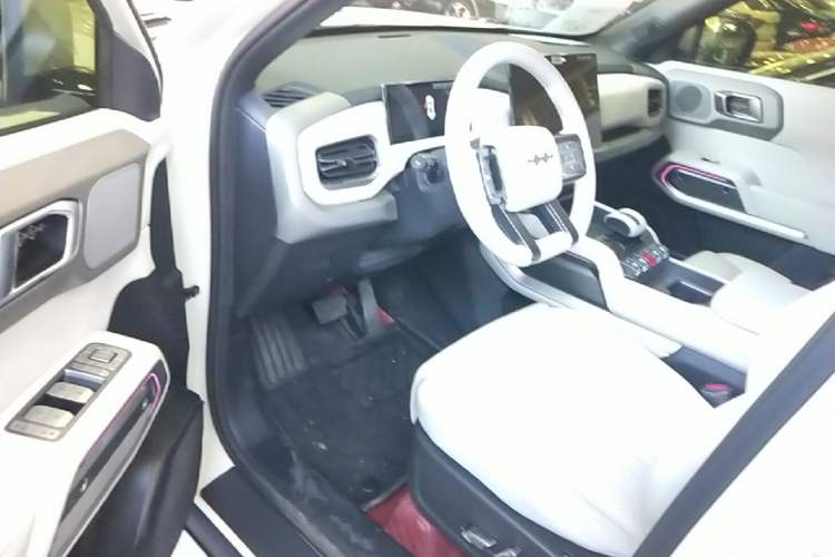 Used Formula Leopard Titanium 3 2025 501 km Range Rear-Wheel Drive Intelligent Driving Max Edition Driver Seat