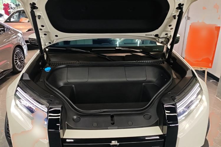 Used Formula Leopard Titanium 3 2025 Model 501KM Rear-Drive Ultra Version Engine Bay