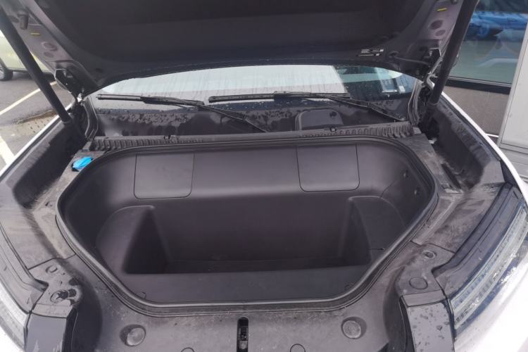 Used Formula Leopard Titanium 3 2025 501KM All-Wheel Drive Intelligent Driving Ultra Version Engine Bay