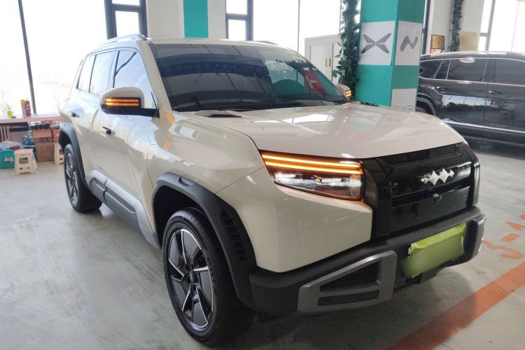 Used Formula Leopard Titanium 3 2025 501KM All-Wheel Drive Intelligent Driving Ultra Version Exterior 1