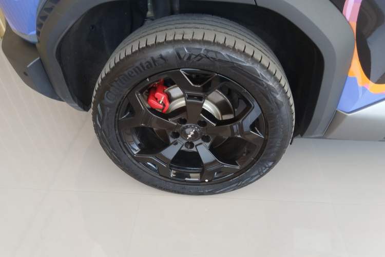 Used Formula Leopard Titanium 3 2025 501 km Four-Wheel Drive Drone Edition Exterior 5
